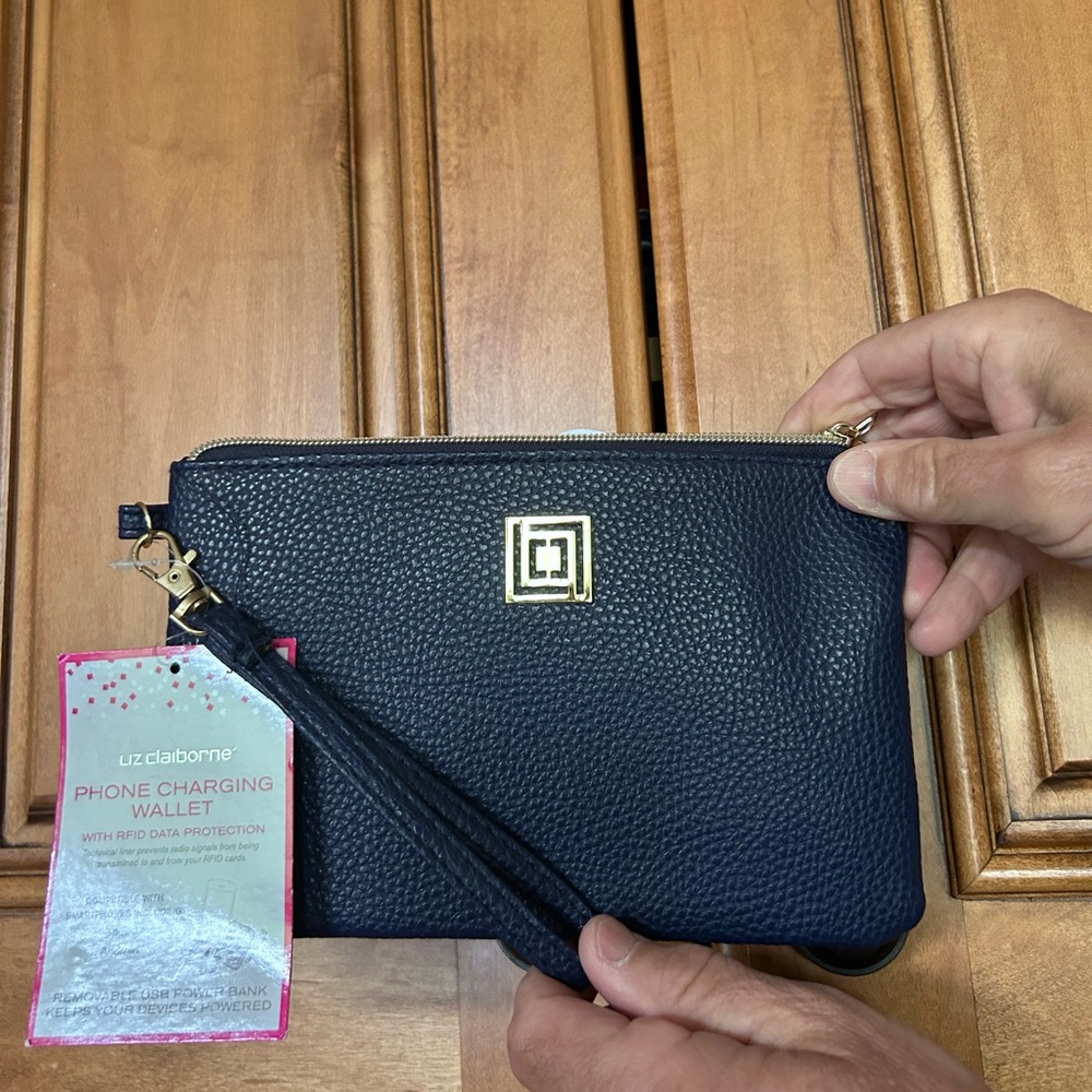 Phone charging wallet